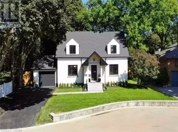 2186 HARRIS Crescent, Burlington, ON L7R1G5, 4 Bedrooms Bedrooms, ,4 BathroomsBathrooms,Single Family,For Sale,HARRIS,40505828