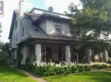 5 COLLEGE Street, St. Catharines, ON L2R2W6, 2 Bedrooms Bedrooms, ,1 BathroomBathrooms,Single Family,For Lease,COLLEGE,40509662
