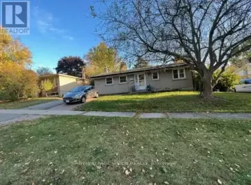 703 Clarence Drive, Whitby, ON L1N1E3, 5 Bedrooms Bedrooms, ,1 BathroomBathrooms,Single Family,For Sale,Clarence,E7277278 703 Clarence Drive, Whitby, ON L1N1E3, 5 Bedrooms Bedrooms, ,1 BathroomBathrooms,Single Family,For Sale,Clarence,E7277278