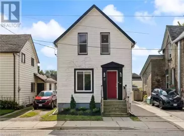 17 BOWES Avenue, Brantford, ON N3T4M9, 5 Bedrooms Bedrooms, ,Multi-family,For Sale,BOWES,40509777
