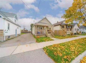 St. Catharines, ON L2M5S7, 5 Bedrooms Bedrooms, ,2 BathroomsBathrooms,Single Family,For Sale,H4178212