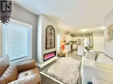 444 VIKING Street, Fort Erie, ON L2A0E3, 2 Bedrooms Bedrooms, ,3 BathroomsBathrooms,Single Family,For Lease,VIKING,40509359 444 VIKING Street, Fort Erie, ON L2A0E3, 2 Bedrooms Bedrooms, ,3 BathroomsBathrooms,Single Family,For Lease,VIKING,40509359