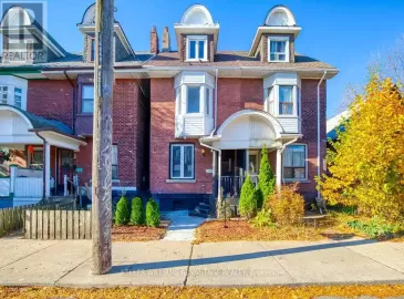 218 Broadview, Toronto, ON M4M2G5, 5 Bedrooms Bedrooms, ,4 BathroomsBathrooms,Single Family,For Sale,Broadview,E7278708
