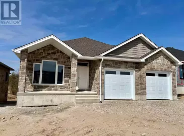 914 13th Street, Hanover, ON N4N3B8, 2 Bedrooms Bedrooms, ,2 BathroomsBathrooms,Single Family,For Sale,13th,X7040740