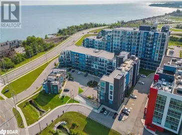 10 CONCORD Place, Grimsby, ON L3M0G6, 1 Bedroom Bedrooms, ,1 BathroomBathrooms,Single Family,For Sale,CONCORD,40492684