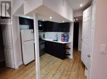 32 Abbotsbury Drive, Brampton, ON L6X0S3, 2 Bedrooms Bedrooms, ,1 BathroomBathrooms,Single Family,For Lease,Abbotsbury,W7200932