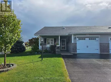 157 New York, Wasaga Beach, Ontario L9Z3A8, 2 Bedrooms Bedrooms, ,2 BathroomsBathrooms,Single Family,For Sale,New York,S7218474 157 New York, Wasaga Beach, Ontario L9Z3A8, 2 Bedrooms Bedrooms, ,2 BathroomsBathrooms,Single Family,For Sale,New York,S7218474