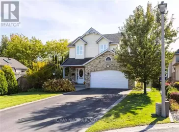 33 Diana Drive, Niagara-on-the-Lake, Ontario L0S1T0, 4 Bedrooms Bedrooms, ,3 BathroomsBathrooms,Single Family,For Sale,Diana,X7244242