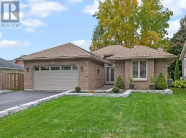 10 Hillview Drive, Kawartha Lakes, Ontario K0M1A0, 5 Bedrooms Bedrooms, ,3 BathroomsBathrooms,Single Family,For Sale,Hillview,X7243866