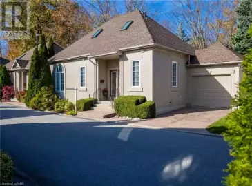 31 MELODY Trail, St. Catharines, Ontario L2M1C3, 3 Bedrooms Bedrooms, ,3 BathroomsBathrooms,Single Family,For Sale,MELODY,40509135