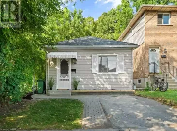 156 ROYAL Avenue, Hamilton, Ontario L8S2C7, 3 Bedrooms Bedrooms, ,2 BathroomsBathrooms,Single Family,For Sale,ROYAL,40510166
