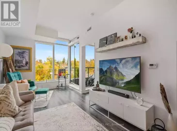170 Chiltern Hill Road, Toronto, ON M6C0A9, 2 Bedrooms Bedrooms, ,2 BathroomsBathrooms,Single Family,For Sale,Chiltern Hill,C7279828