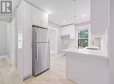 215 Queen Street, Hamilton, ON L8P3S9, 3 Bedrooms Bedrooms, ,1 BathroomBathrooms,Single Family,For Lease,Queen,X7281838 215 Queen Street, Hamilton, ON L8P3S9, 3 Bedrooms Bedrooms, ,1 BathroomBathrooms,Single Family,For Lease,Queen,X7281838