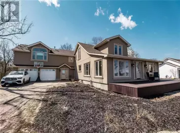 4229 NIAGARA Boulevard, Stevensville, Ontario L0S1S0, 4 Bedrooms Bedrooms, ,3 BathroomsBathrooms,Single Family,For Lease,NIAGARA,40486989