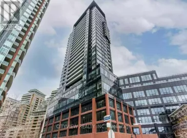 135 East Liberty Street, Toronto, ON M6K0G7, 4 Bedrooms Bedrooms, ,2 BathroomsBathrooms,Single Family,For Lease,East Liberty,C7282294