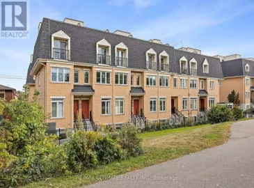 380 Hopewell, Toronto, ON M6E2S2, 1 Bedroom Bedrooms, ,2 BathroomsBathrooms,Single Family,For Sale,Hopewell,W7042950