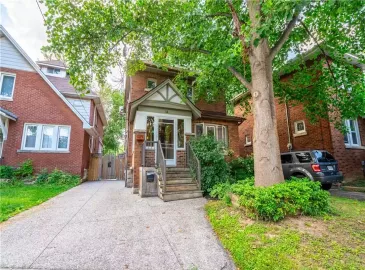 Hamilton, ON L8S1V9, 5 Bedrooms Bedrooms, ,3 BathroomsBathrooms,Single Family,For Lease,H4176614 Hamilton, ON L8S1V9, 5 Bedrooms Bedrooms, ,3 BathroomsBathrooms,Single Family,For Lease,H4176614