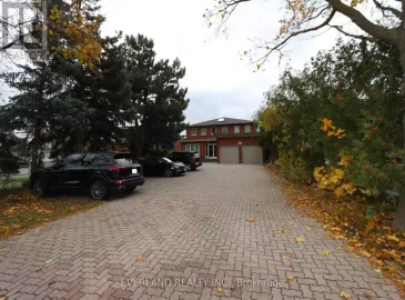 2636 Kennedy Road, Toronto, ON M1T3H1, 9 Bedrooms Bedrooms, ,6 BathroomsBathrooms,Single Family,For Sale,Kennedy,E7282584