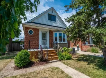 Hamilton, ON L8K3C2, 4 Bedrooms Bedrooms, ,2 BathroomsBathrooms,Single Family,For Sale,H4179521