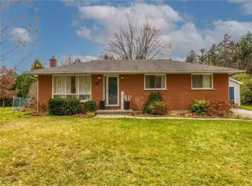 Simcoe, ON N3Y4G2, 4 Bedrooms Bedrooms, ,2 BathroomsBathrooms,Single Family,For Sale,H4179510