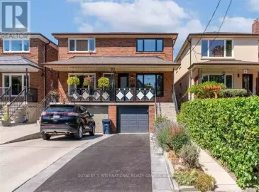 220 Medland Street, Toronto, ON M6P2N7, 3 Bedrooms Bedrooms, ,2 BathroomsBathrooms,Single Family,For Lease,Medland,W7284486