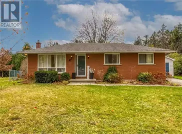 47 Sunset Drive, Norfolk, ON N3Y4G2, 4 Bedrooms Bedrooms, ,2 BathroomsBathrooms,Single Family,For Sale,Sunset,X7284836 47 Sunset Drive, Norfolk, ON N3Y4G2, 4 Bedrooms Bedrooms, ,2 BathroomsBathrooms,Single Family,For Sale,Sunset,X7284836