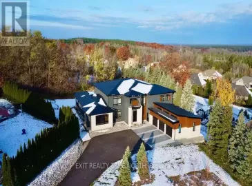 57 Glenhuron Drive, Springwater, ON L4M6T4, 6 Bedrooms Bedrooms, ,6 BathroomsBathrooms,Single Family,For Sale,Glenhuron,S7285162