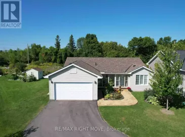 23 Sinclair Crescent, Ramara, Ontario L3V8K1, 2 Bedrooms Bedrooms, ,2 BathroomsBathrooms,Single Family,For Sale,Sinclair,S6775462