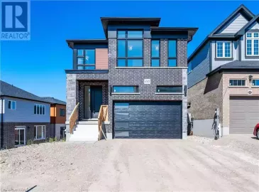 695 BENNINGER Drive, Kitchener, Ontario N2E0C9, 4 Bedrooms Bedrooms, ,3 BathroomsBathrooms,Single Family,For Sale,BENNINGER,40474361 695 BENNINGER Drive, Kitchener, Ontario N2E0C9, 4 Bedrooms Bedrooms, ,3 BathroomsBathrooms,Single Family,For Sale,BENNINGER,40474361