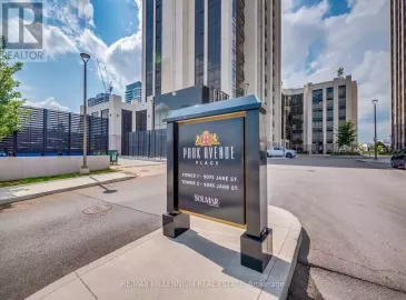 9075 Jane Street, Vaughan, ON L4K2M9, 1 Bedroom Bedrooms, ,2 BathroomsBathrooms,Single Family,For Sale,Jane,N6802704