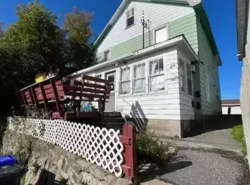 49 Woods Street, Kirkland Lake, ON P2N3B7, 5 Bedrooms Bedrooms, ,3 BathroomsBathrooms,Single Family,For Sale,Woods,X6803906 49 Woods Street, Kirkland Lake, ON P2N3B7, 5 Bedrooms Bedrooms, ,3 BathroomsBathrooms,Single Family,For Sale,Woods,X6803906