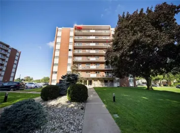 Hamilton, Ontario L8K4C9, 1 Bedroom Bedrooms, ,1 BathroomBathrooms,Single Family,For Sale,H4173837