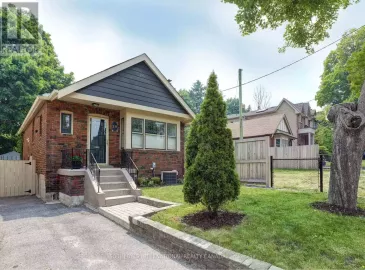 19 Southvale Drive, Toronto, Ontario M4G1G1, 4 Bedrooms Bedrooms, ,2 BathroomsBathrooms,Single Family,For Sale,Southvale,C7008914 19 Southvale Drive, Toronto, Ontario M4G1G1, 4 Bedrooms Bedrooms, ,2 BathroomsBathrooms,Single Family,For Sale,Southvale,C7008914