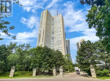 3650 Kaneff Crescent, Mississauga, ON L5A4A1, 3 Bedrooms Bedrooms, ,2 BathroomsBathrooms,Single Family,For Sale,Kaneff,W7011744