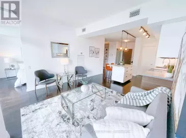 103 The Queensway, Toronto, ON M6S5B3, 3 Bedrooms Bedrooms, ,2 BathroomsBathrooms,Single Family,For Sale,The Queensway,W7012308