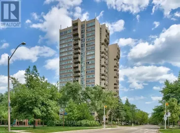 1359 White Oaks Boulevard, Oakville, ON L6H2R8, 2 Bedrooms Bedrooms, ,2 BathroomsBathrooms,Single Family,For Sale,White Oaks,W7016140