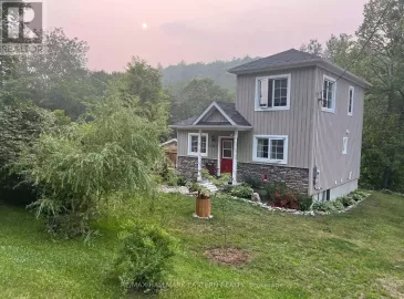 161 Snow Road, Bancroft, Ontario K0L1C0, 2 Bedrooms Bedrooms, ,2 BathroomsBathrooms,Single Family,For Sale,Snow,X7017066 161 Snow Road, Bancroft, Ontario K0L1C0, 2 Bedrooms Bedrooms, ,2 BathroomsBathrooms,Single Family,For Sale,Snow,X7017066