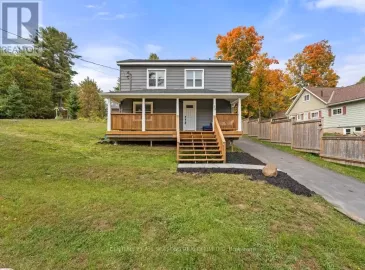 50 Faraday Street, Bancroft, Ontario K0L1C0, 3 Bedrooms Bedrooms, ,2 BathroomsBathrooms,Single Family,For Sale,Faraday,X7042814 50 Faraday Street, Bancroft, Ontario K0L1C0, 3 Bedrooms Bedrooms, ,2 BathroomsBathrooms,Single Family,For Sale,Faraday,X7042814