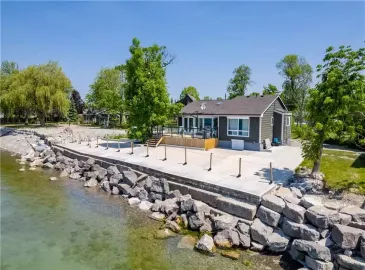 Dunnville, Ontario N1A2W8, 6 Bedrooms Bedrooms, ,2 BathroomsBathrooms,Single Family,For Sale,H4175309 Dunnville, Ontario N1A2W8, 6 Bedrooms Bedrooms, ,2 BathroomsBathrooms,Single Family,For Sale,H4175309
