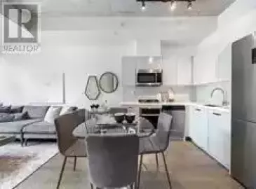 39 Brant Street, Toronto, ON M5V2L9, 2 Bedrooms Bedrooms, ,2 BathroomsBathrooms,Single Family,For Lease,Brant,C7044456 39 Brant Street, Toronto, ON M5V2L9, 2 Bedrooms Bedrooms, ,2 BathroomsBathrooms,Single Family,For Lease,Brant,C7044456