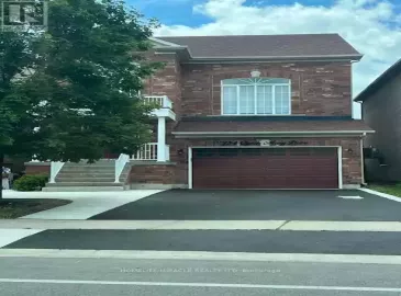 154 Queen Mary Drive, Brampton, Ontario L7A2R5, 3 Bedrooms Bedrooms, ,3 BathroomsBathrooms,Single Family,For Lease,Queen Mary,W7045066