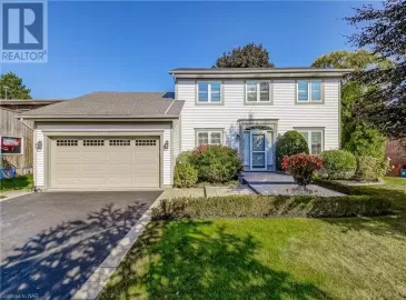107 NIAGARA Street, Niagara-on-the-Lake, Ontario L0S1J0, 4 Bedrooms Bedrooms, ,4 BathroomsBathrooms,Single Family,For Sale,NIAGARA,40483281 107 NIAGARA Street, Niagara-on-the-Lake, Ontario L0S1J0, 4 Bedrooms Bedrooms, ,4 BathroomsBathrooms,Single Family,For Sale,NIAGARA,40483281
