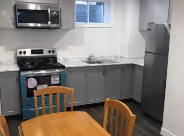 630 Baker Hill Boulevard, Whitchurch-Stouffville, ON L4A1X5, 2 Bedrooms Bedrooms, ,1 BathroomBathrooms,Single Family,For Lease,Baker Hill,N7201662