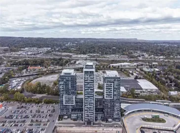 Burlington, ON L7R0E4, 1 Bedroom Bedrooms, ,1 BathroomBathrooms,Single Family,For Sale,H4177728