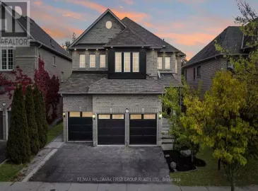 15 Tweedie Crescent, Whitby, ON L1P1X4, 8 Bedrooms Bedrooms, ,5 BathroomsBathrooms,Single Family,For Sale,Tweedie,E7233408