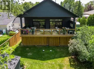701 Sixth Street, Collingwood, ON L9Y3Y9, 3 Bedrooms Bedrooms, ,3 BathroomsBathrooms,Single Family,For Sale,Sixth,S7253786