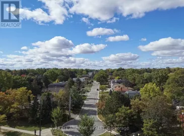 233 Beecroft Road, Toronto, Ontario M2N6Z9, 1 Bedroom Bedrooms, ,1 BathroomBathrooms,Single Family,For Sale,Beecroft,C7282430