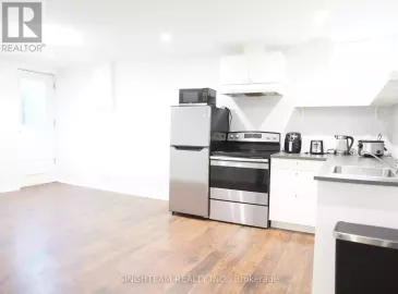 9 Megan Crescent, Barrie, Ontario L4N6E2, 2 Bedrooms Bedrooms, ,1 BathroomBathrooms,Single Family,For Lease,Megan,S7282556