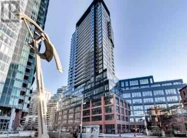 135 East Liberty Street, Toronto, ON M6K3P6, 3 Bedrooms Bedrooms, ,2 BathroomsBathrooms,Single Family,For Lease,East Liberty,C7283398