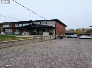 55 Gotham Court, Toronto, Ontario M6M2N9, 3 Bedrooms Bedrooms, ,2 BathroomsBathrooms,Single Family,For Lease,Gotham,W7287698 55 Gotham Court, Toronto, Ontario M6M2N9, 3 Bedrooms Bedrooms, ,2 BathroomsBathrooms,Single Family,For Lease,Gotham,W7287698